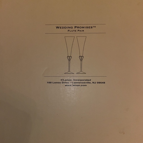 Lenox champagne glasses - Picture 4 of 4